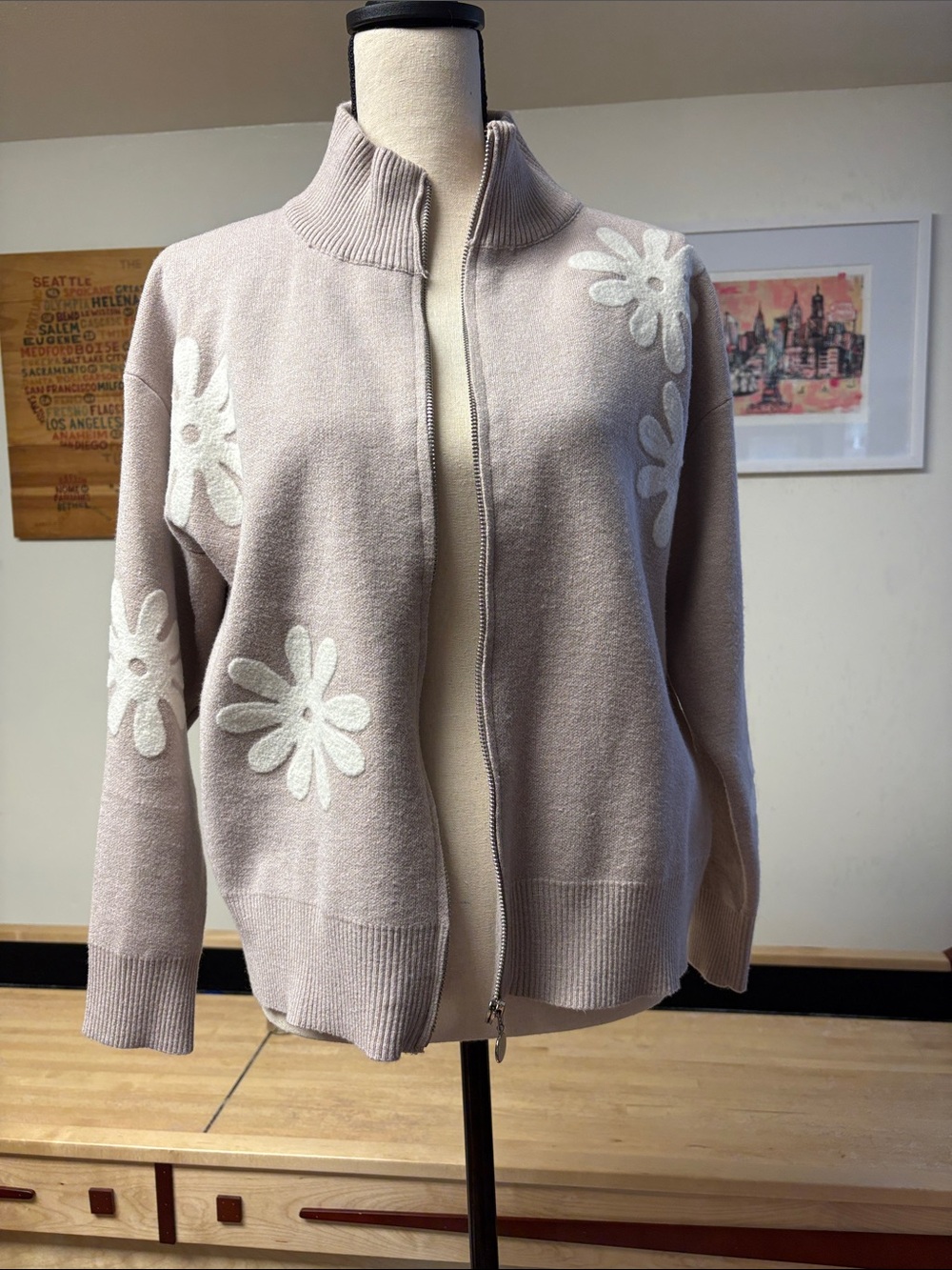 Sioni Taupe Zip-Front Cardigan with White Floral Appliqués